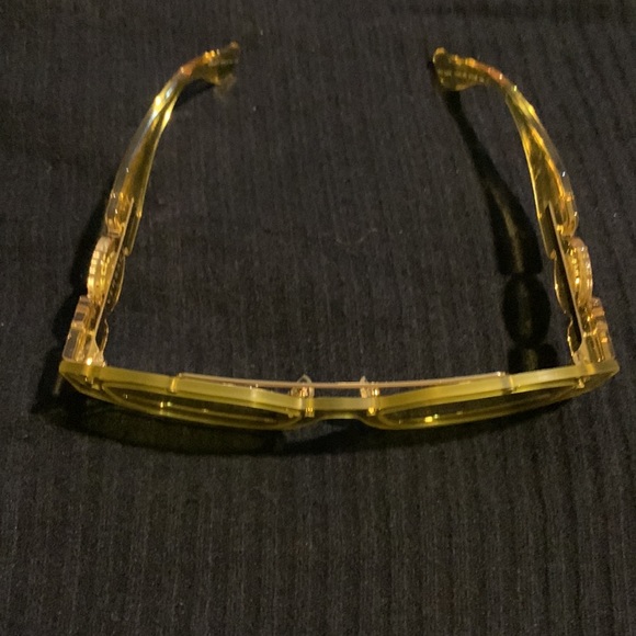 Versace unisex brow bar geometric sunglasses. 51 mm. Yellow - Picture 5 of 9